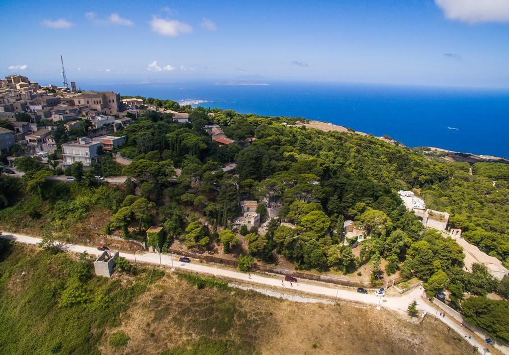 La Pineta Park Hotel Эриче Экстерьер фото