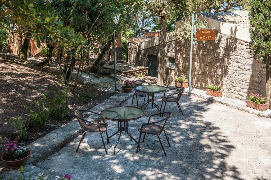 La Pineta Park Hotel Эриче Экстерьер фото