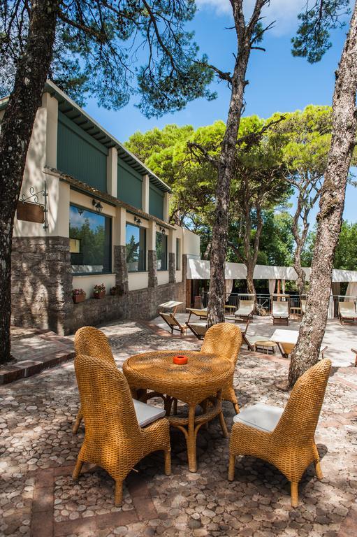 La Pineta Park Hotel Эриче Экстерьер фото