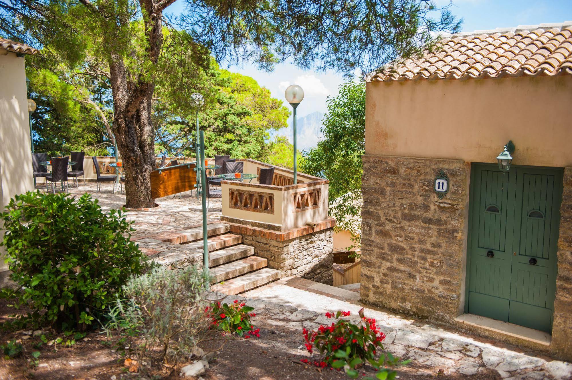 La Pineta Park Hotel Эриче Экстерьер фото