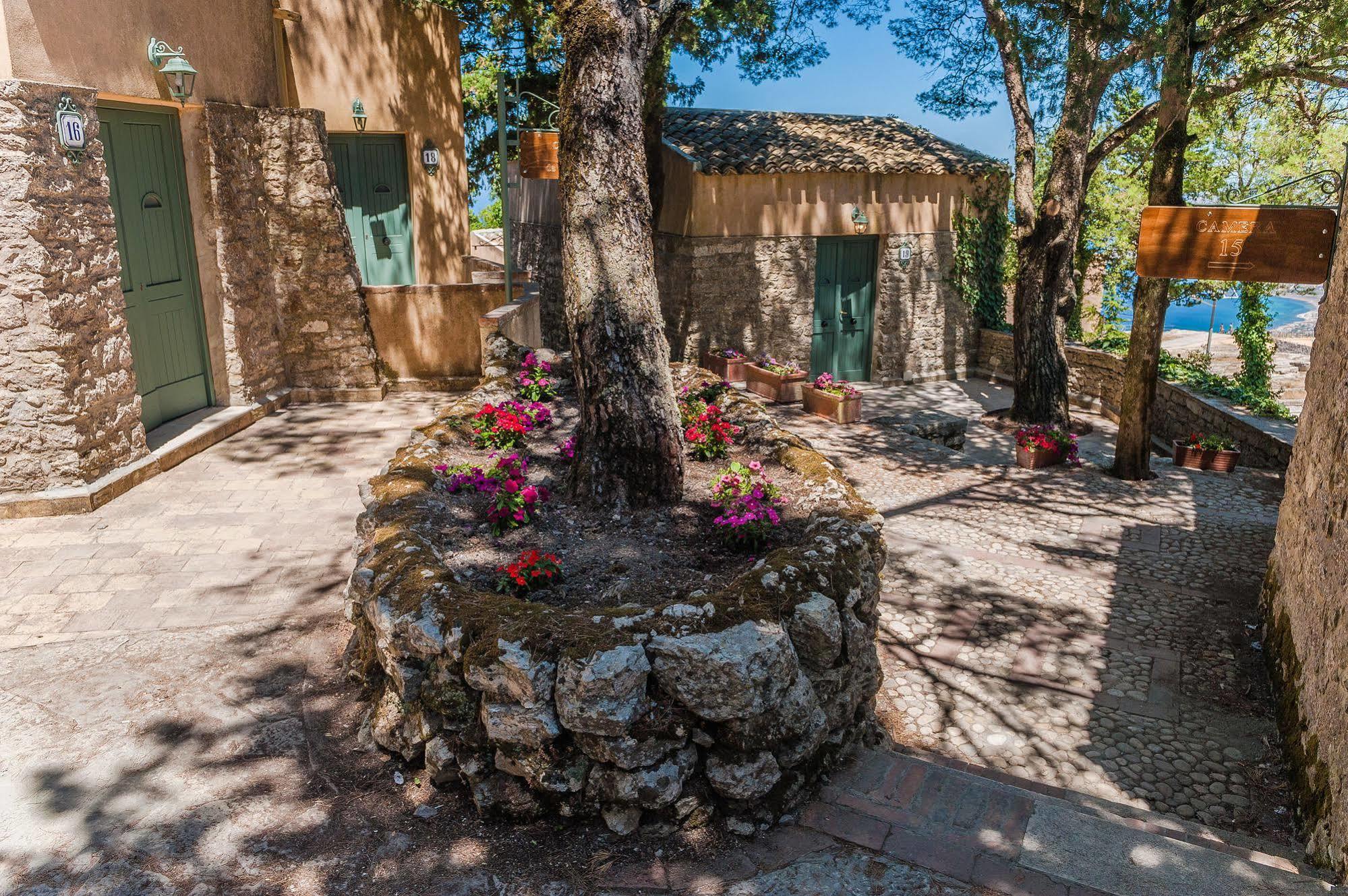 La Pineta Park Hotel Эриче Экстерьер фото
